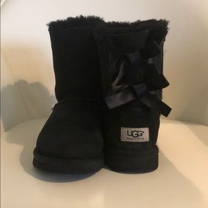 UGG Bailey button short boots
